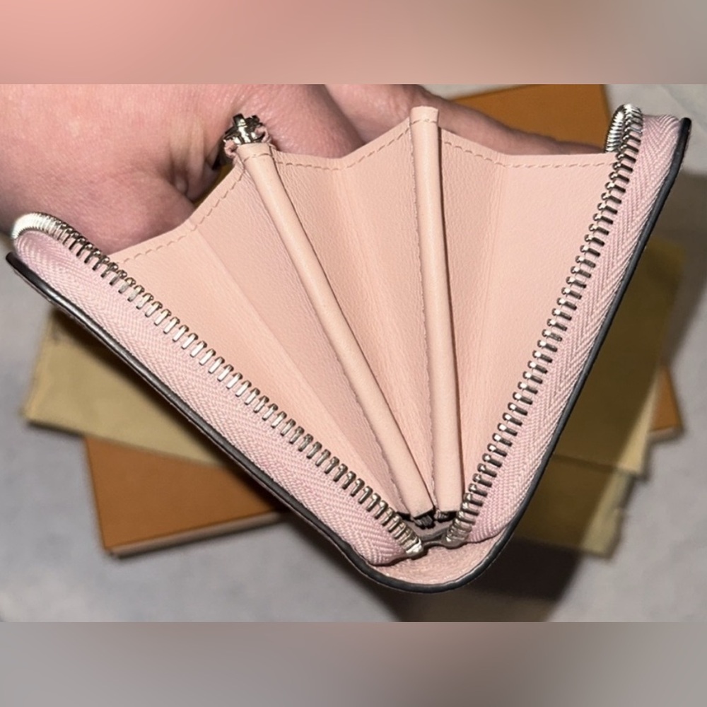Louis Vuitton Pink Mahina Leather zip around wallet Full Set - Picture 6 of 11